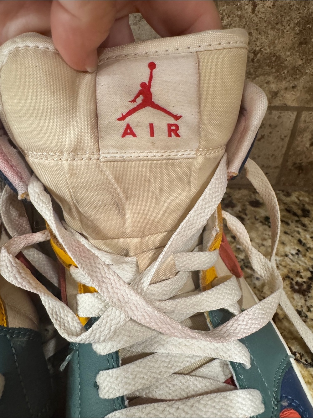 Jordan Air Jordan 1 Mid Multicolored Swoosh Leather Sz 9.5Colorblock DN3738-400 - Picture 8 of 8